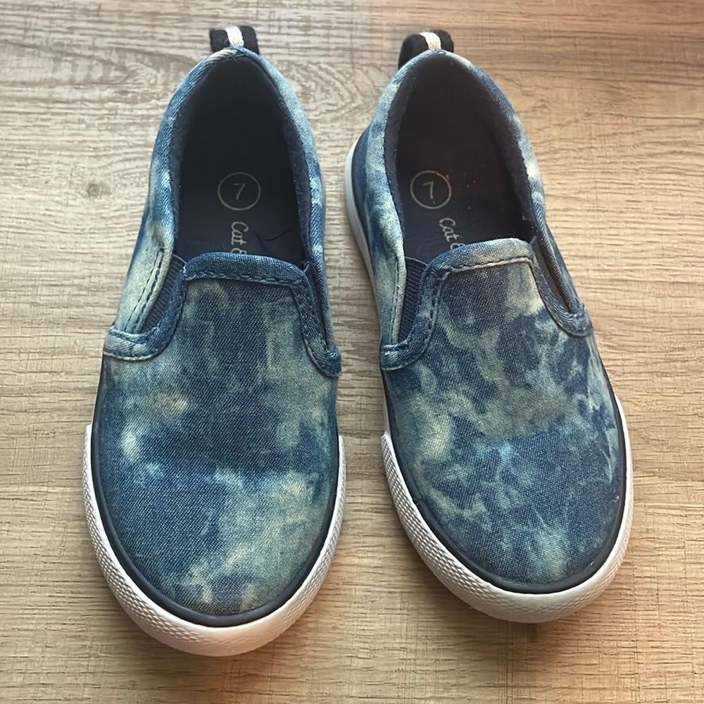 Cat & jack size 7 toddler shoes
